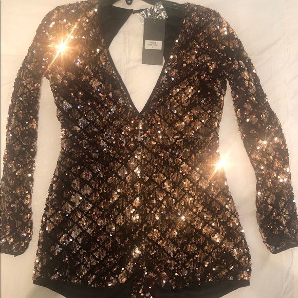 Clothing - Picture 2 of 5